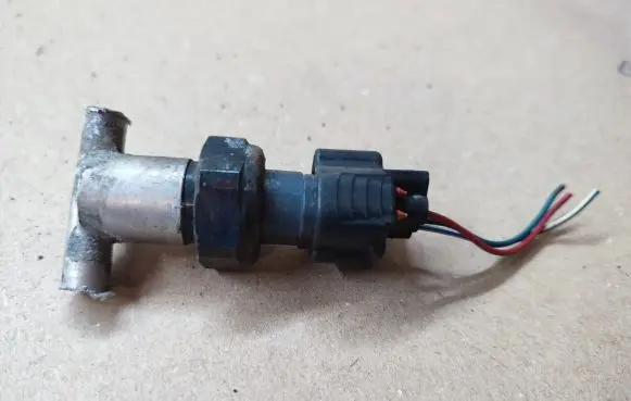 Air conditioning (A/C) pressure sensor