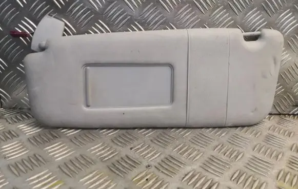 BMW 5 E60 E61 Sun visor 7066649