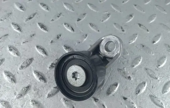 Skoda Fabia Mk4 (6VA) Timing belt tensioner 05C109244A