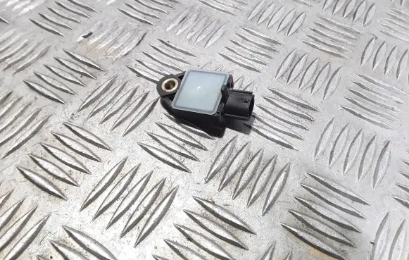KIA Ceed Airbag deployment crash/impact sensor 95930A6000