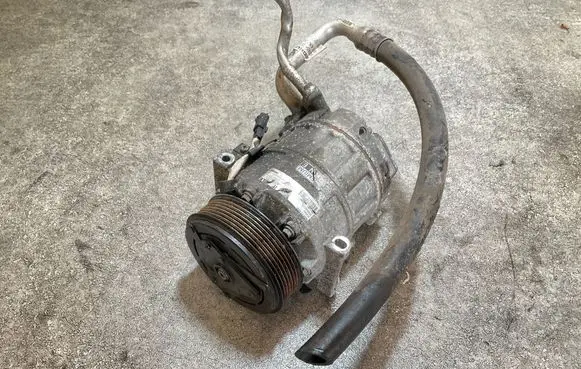 Renault Trafic III (X82) Air conditioning (A/C) compressor (pump) 379649 ACP72000P 20200225