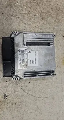 BMW X3 E83 Engine control unit/module 7798540 7796571 0281011564