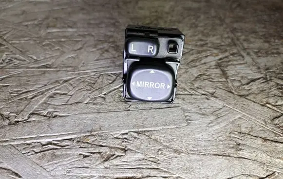 Subaru Forester SG Wing mirror switch 183575 6050 183606