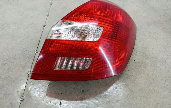 Skoda Fabia Mk2 (5J) Rear/tail lights 