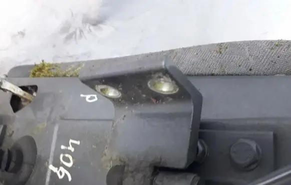 Peugeot 406 Rear door lower hinge