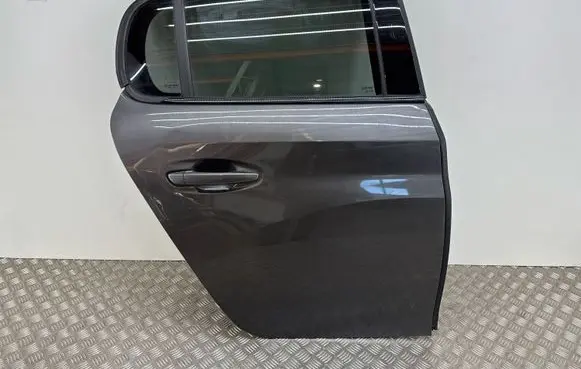 Peugeot 208 II Rear door 