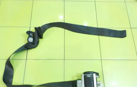 Peugeot 208 I Front seatbelt BEZPIECZENSTWA