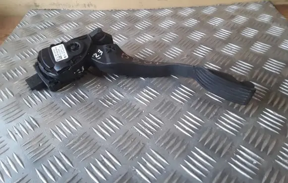 Peugeot 207 Accelerator throttle pedal 968143438000 6PV00908302