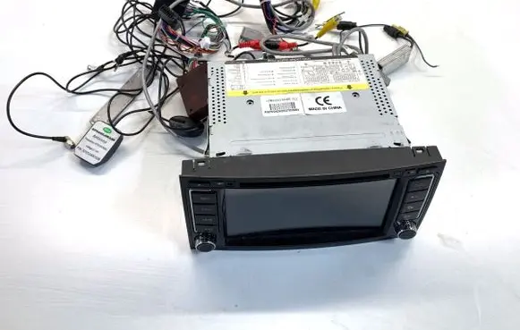 Volkswagen Touareg I Radio/CD/DVD/GPS head unit 