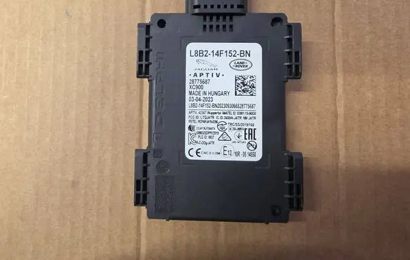 Jaguar F-Type Distronic sensor radar L8B214F152BN