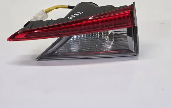 Tailgate rear/tail lights