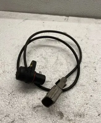 Audi A4 S4 B6 8E 8H Crankshaft position sensor 0281002