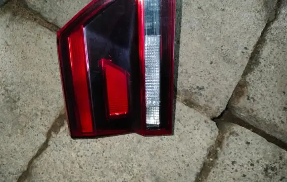 Volkswagen Atlas Tailgate rear/tail lights