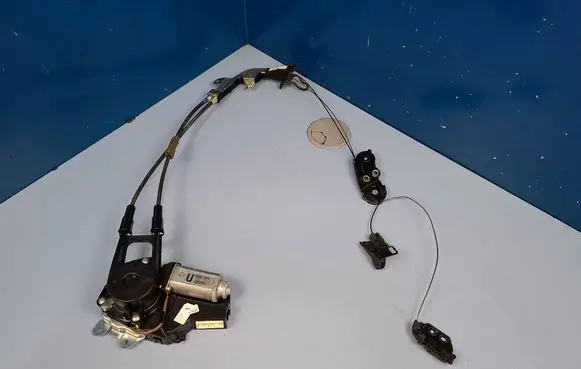 Toyota Sienna XL30 III Sliding door motor 42660510200 8501608010
