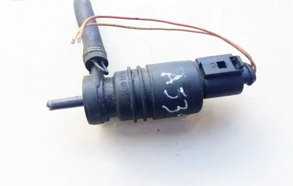 Mercedes-Benz E W210 Windscreen/windshield washer pump a0335450228
