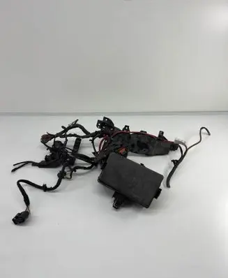 Volkswagen PASSAT B8 Fuse box set 5q0937132b