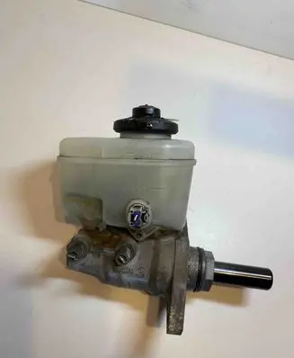 Toyota Land Cruiser (J120) Master brake cylinder 13231180010