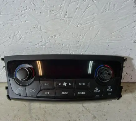 Suzuki SX4 Climate control unit 39510-61M10