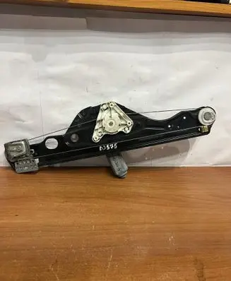 Mercedes-Benz E W211 Rear door window regulator with motor A2118202442 D3575