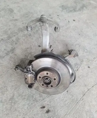 BMW X6 E71 Front wheel hub spindle knuckle 6773784
