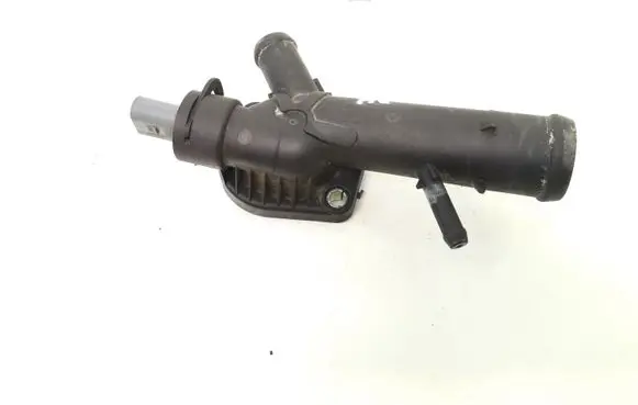 Volkswagen PASSAT B6 Engine coolant pipe/hose 03L121131F 06A919501A