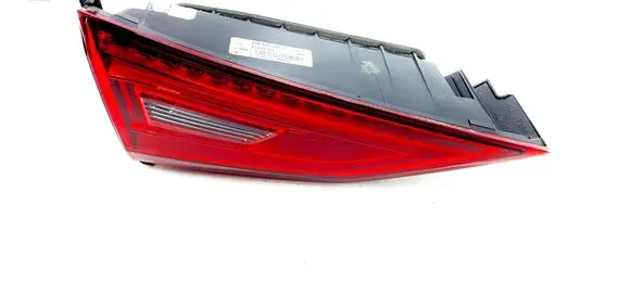 Audi A3 S3 8V Tailgate rear/tail lights 8v5945093c