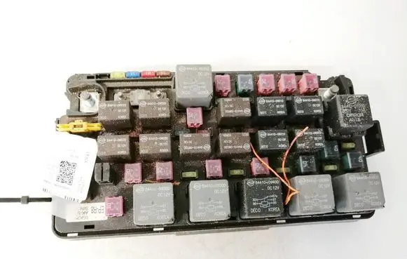 SsangYong Musso Fuse box set 8239032022 82390-32022