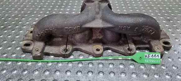 Ford Kuga II Exhaust manifold S27705111 BM5G9431DB