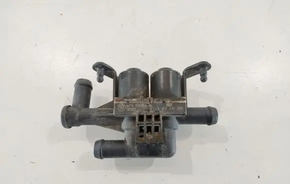 BMW 5 F10 F11 Coolant heater control valve 64219310349 9119164 9310349