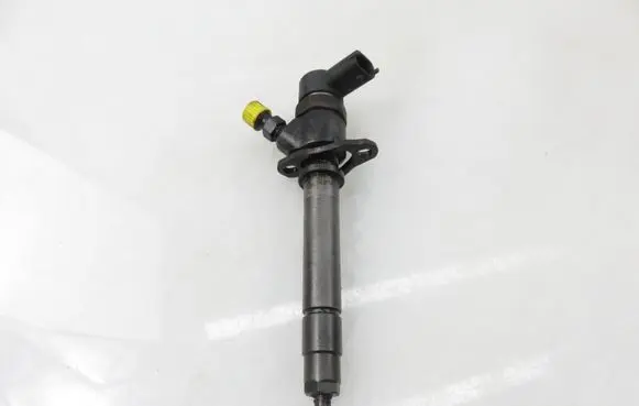 Volvo V70 Fuel injector 8658352 0445110078
