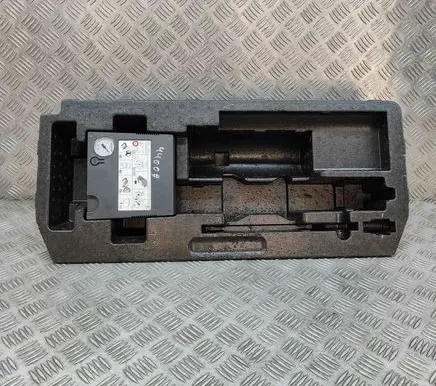 Audi e-tron Other trunk/boot trim element 4L0012615 4KE012113A