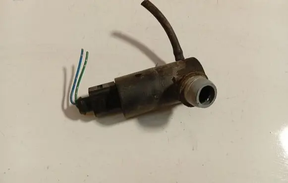 Toyota Yaris Windscreen/windshield washer pump