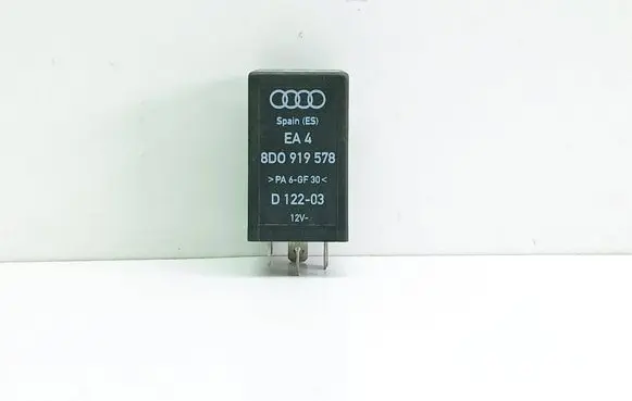 Volkswagen PASSAT B5 Other relay 8D0919578
