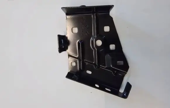 Renault Master III Fender mounting bracket 631429931R