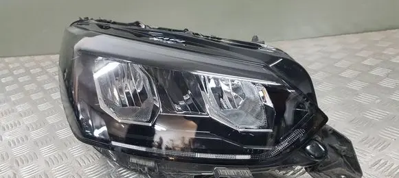 Peugeot 2008 II Headlight/headlamp 90200108V 9833036180