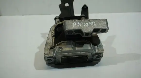 Audi Q3 8U Engine mount vacuum valve 