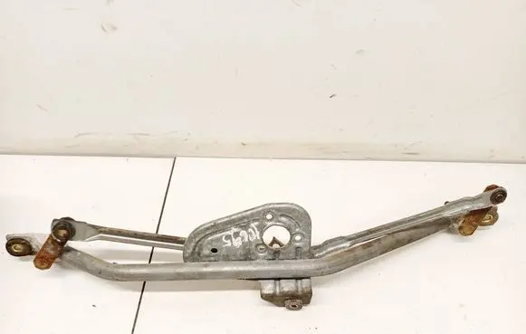 Audi A4 S4 B5 8D Front wiper linkage and motor 