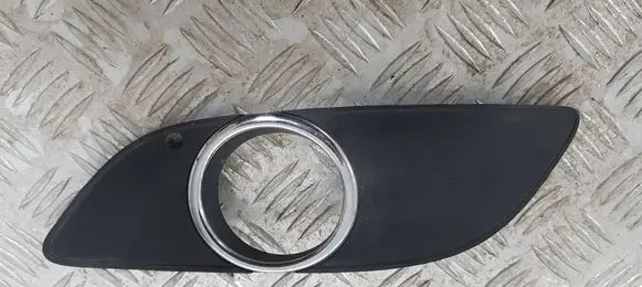 Mercedes-Benz A W169 Front fog light trim/grill A1698851122 211000027