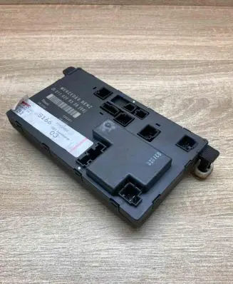 Mercedes-Benz E W211 Door control unit/module 2118200326 356801