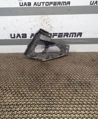 Volvo S60 Fog light bracket 31688805