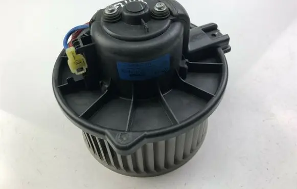 Mitsubishi Carisma Heater fan/blower MR270024 F3413