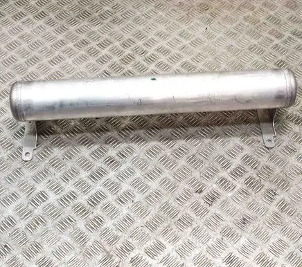 Maserati Levante Air suspension tank/reservoir 6700375210