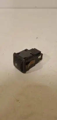 Skoda Fabia Mk1 (6Y) Fuel tank opening switch 3B0959833A