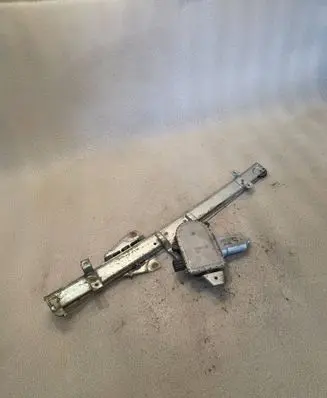 Mitsubishi Pajero Front door window regulator with motor MN117079 0620200730