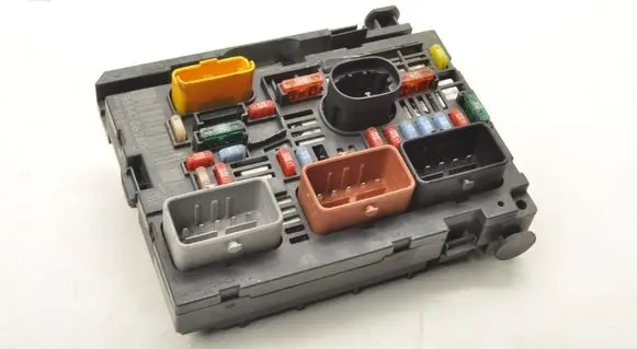 Peugeot 308 Fuse box set 9664706280