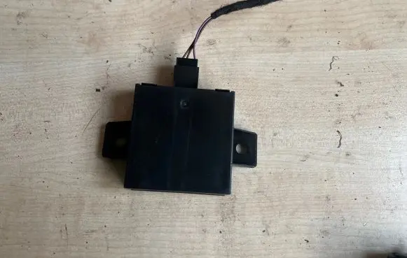 Audi A3 S3 8P Alarm control unit/module 1K0907719C 28024256 198009B816A