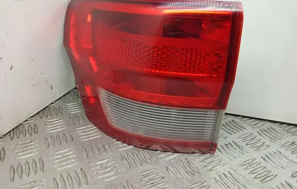 Jeep Grand Cherokee Rear/tail lights 55079421AE 55079415AE