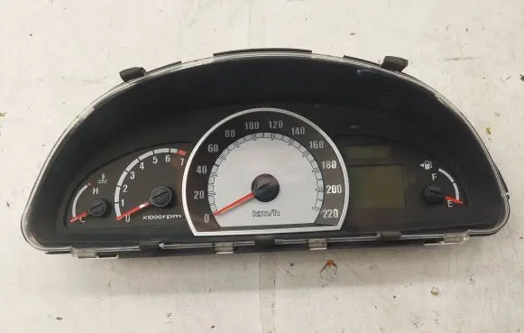 Hyundai Matrix Speedometer (instrument cluster) 9400317510 70100HC165 005701001UC