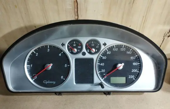 Ford Galaxy Speedometer (instrument cluster) 7M5920800E 0710000222 YM2110849APC