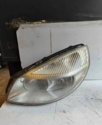 Renault Scenic II - Grand scenic II Headlight/headlamp 15810900